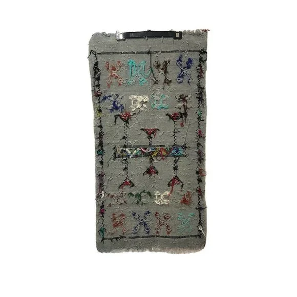 Hand Knotted Chenille Rug Geometric Patterns Soft/ Clean! 21.5" x 41" - Picture 4 of 5